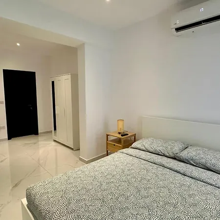 Pauliz Apartment *